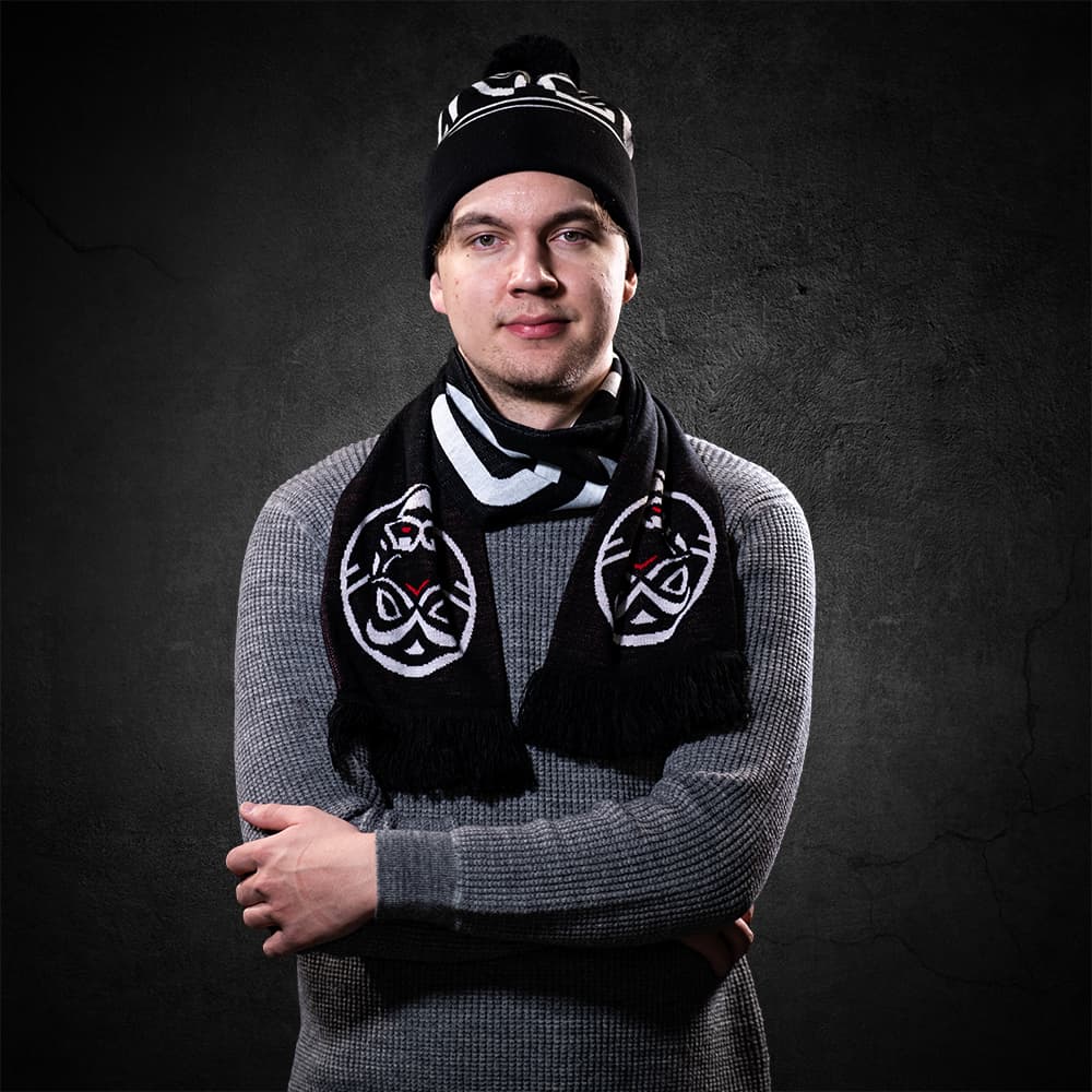 ENCE Knitted Scarf | ENCE Shop